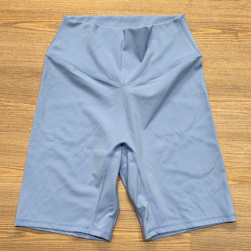 Vitality Cloud II Sky Biker Shorts